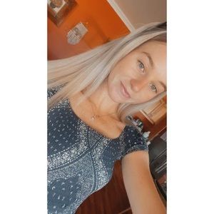 Meet your Posher, Lesharna